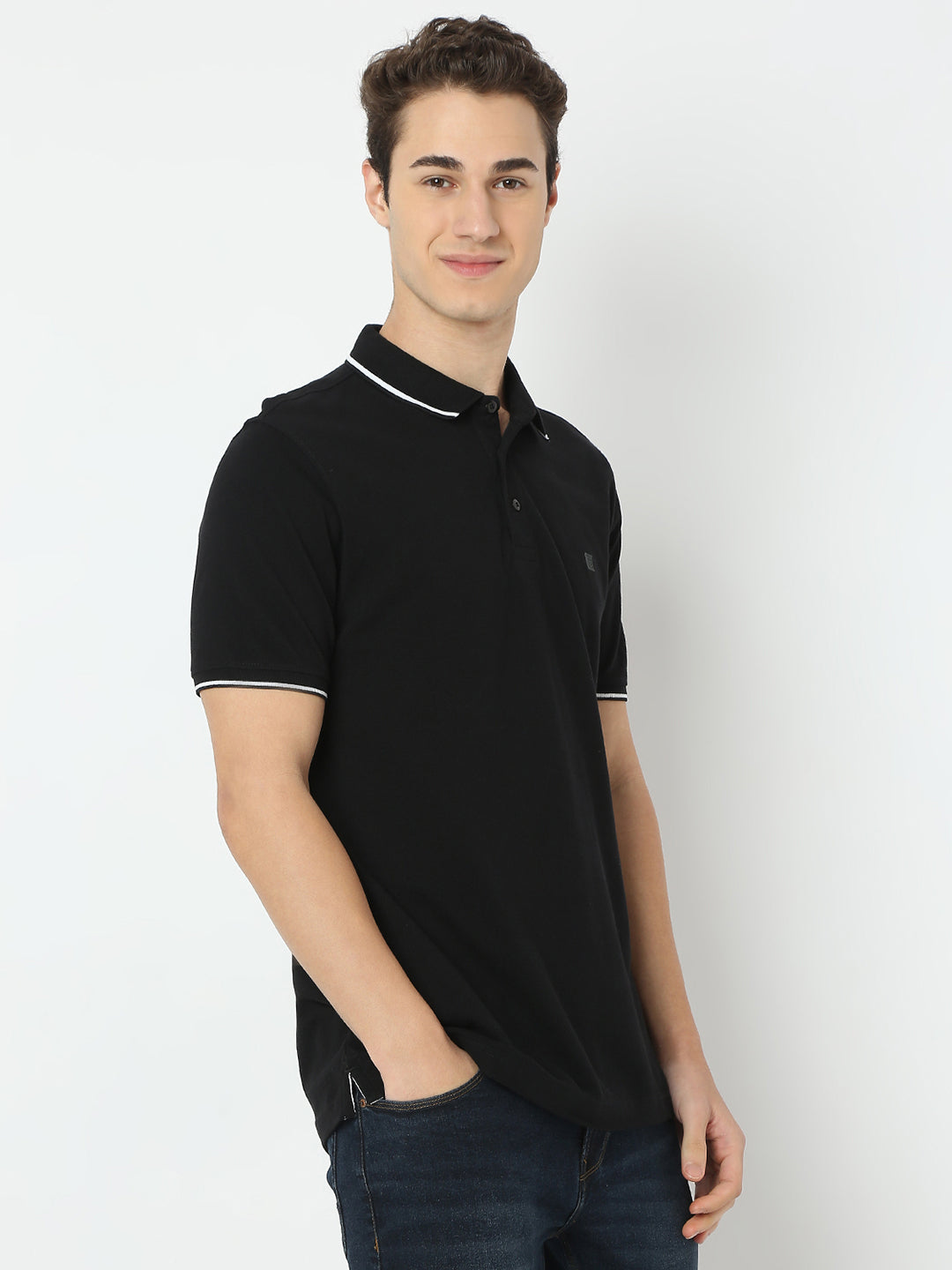 Spykar Black Slim Fit Solid Half Sleeve T-Shirt For Men