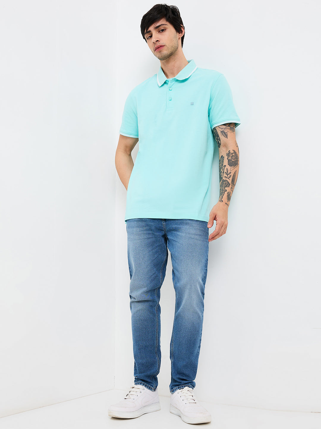 Spykar Blue Slim Fit Solid Half Sleeve T-Shirt For Men