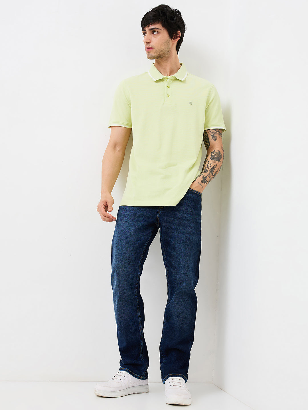 Spykar Green Slim Fit Solid Half Sleeve T-Shirt For Men