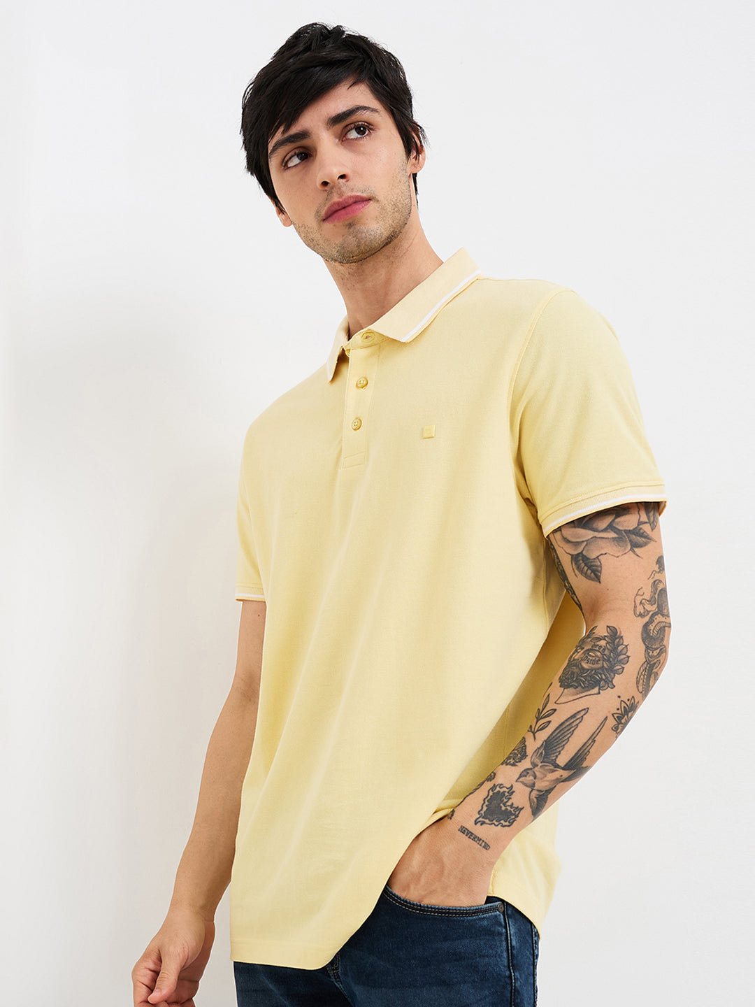 Spykar Yellow Slim Fit Solid Half Sleeve T-Shirt For Men