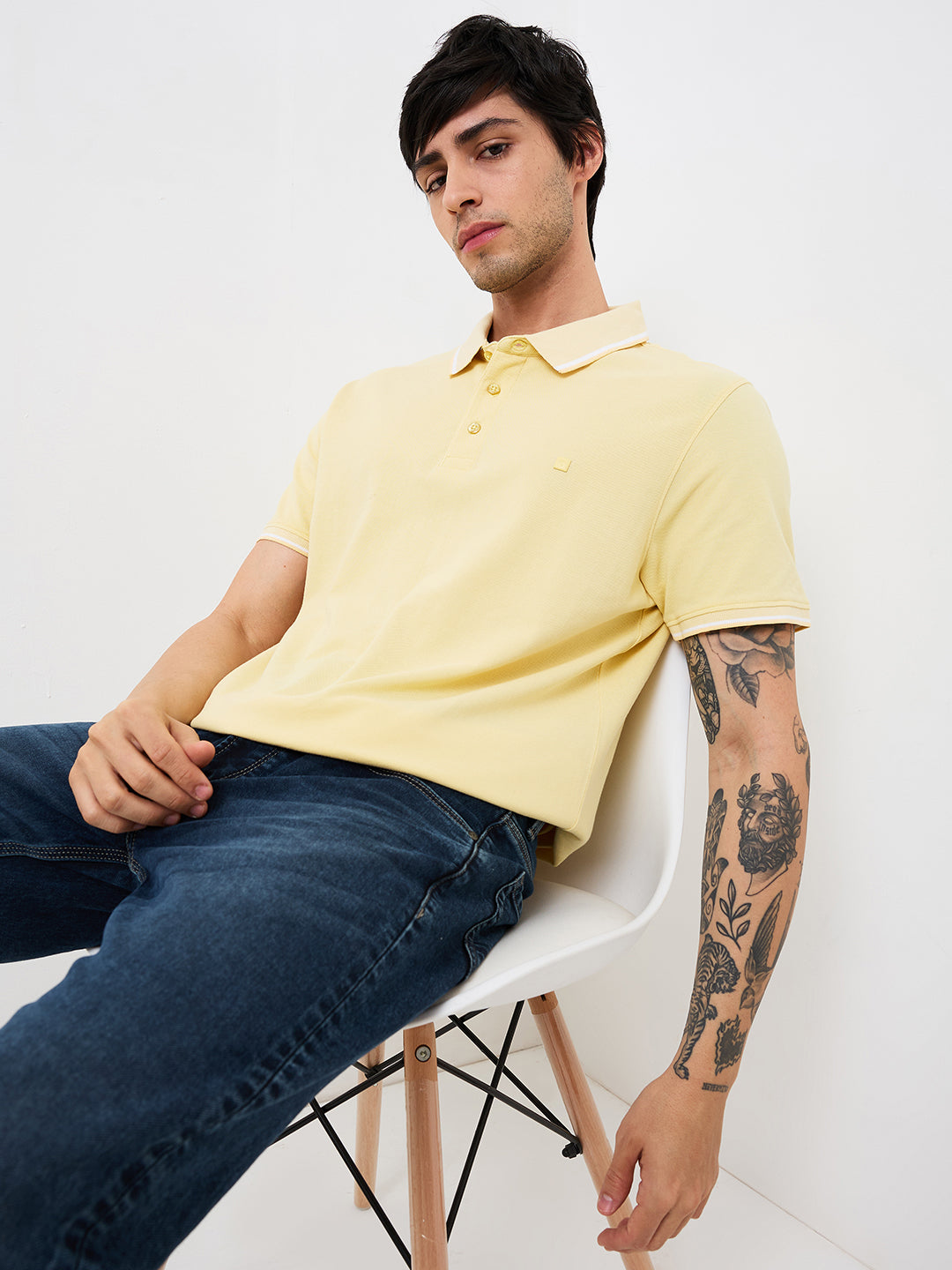 Spykar Yellow Slim Fit Solid Half Sleeve T-Shirt For Men