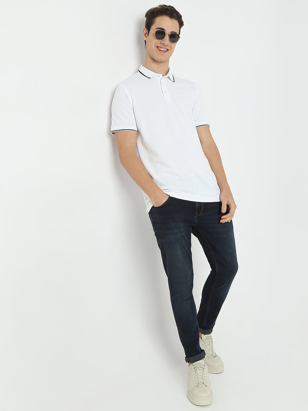 Spykar White Slim Fit Solid Half Sleeve T-Shirt For Men