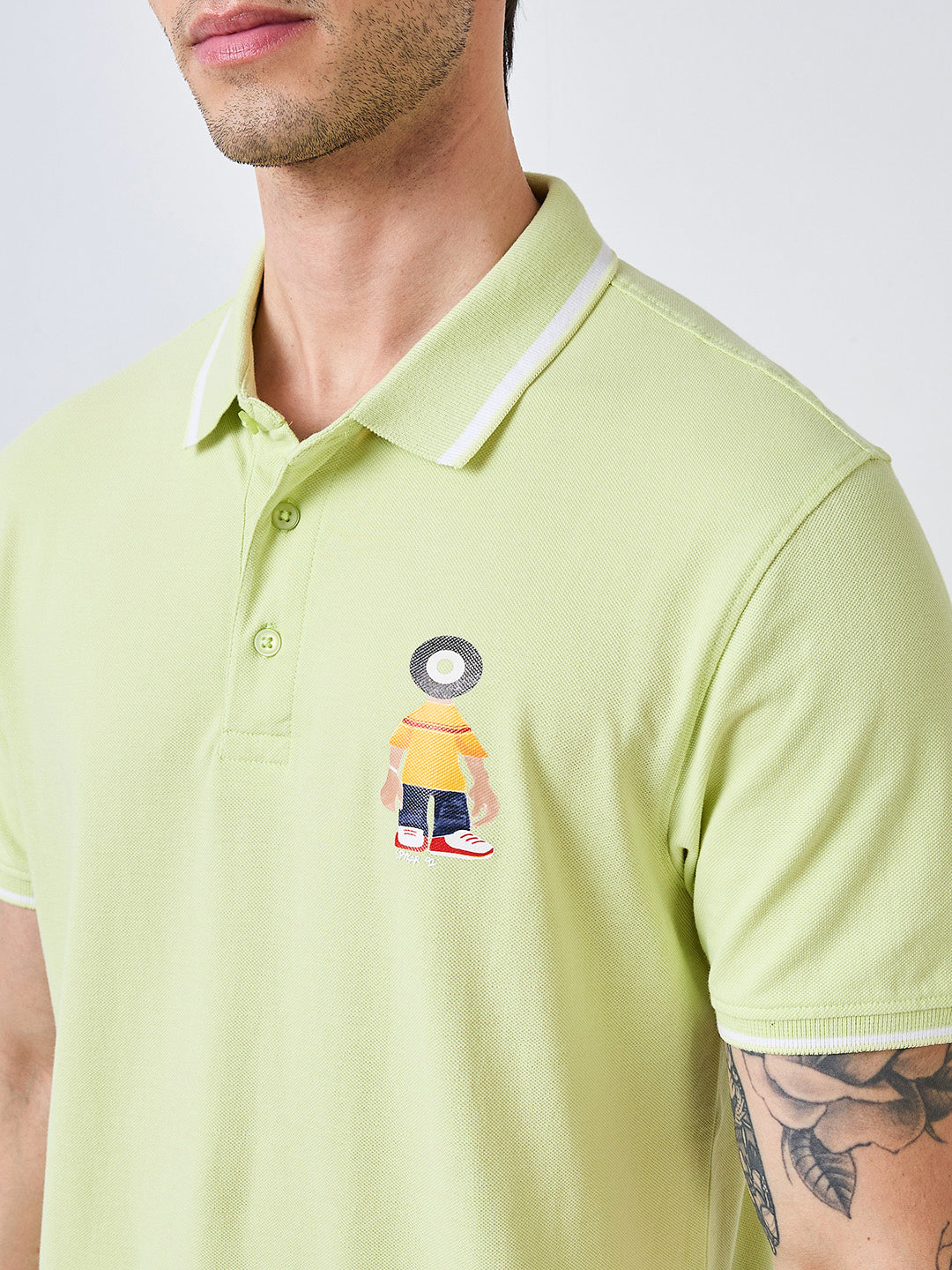 Spykar Green Half Sleeves Slim Fit Solid T-Shirt For Men