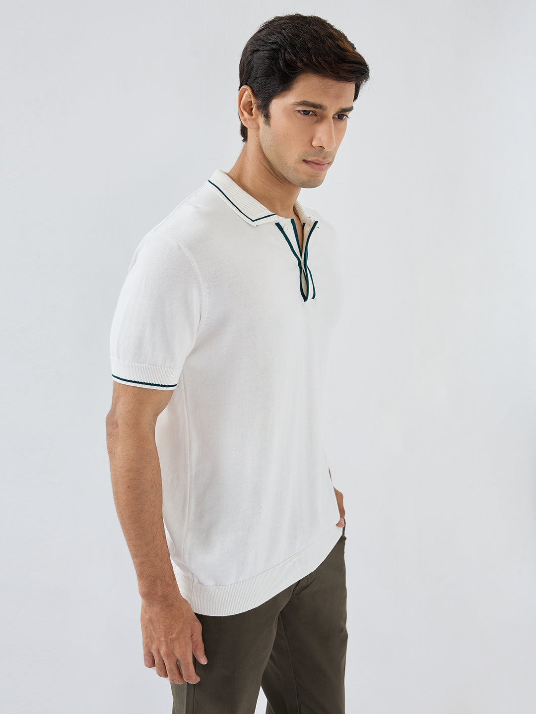 Men T-Shirt Solid White Regular Fit