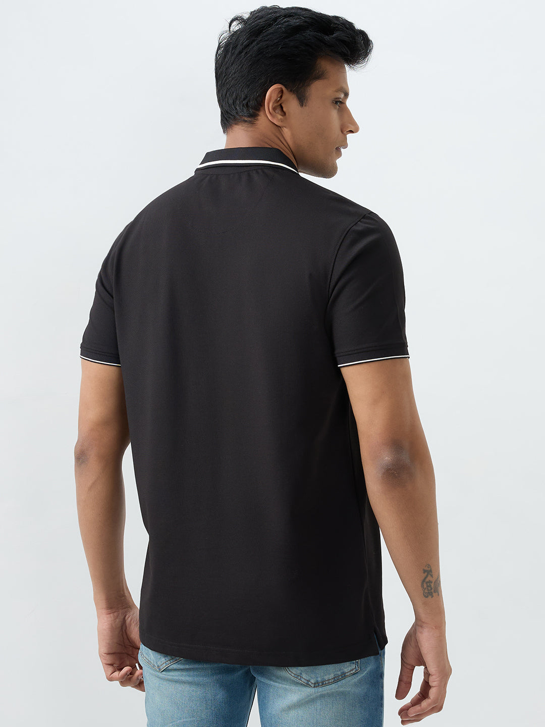 Spykar Black Slim Fit T-Shirts For Men