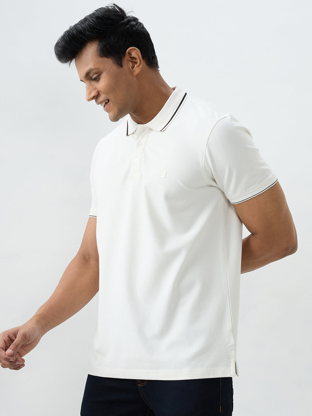 Spykar White Slim Fit T-Shirts For Men