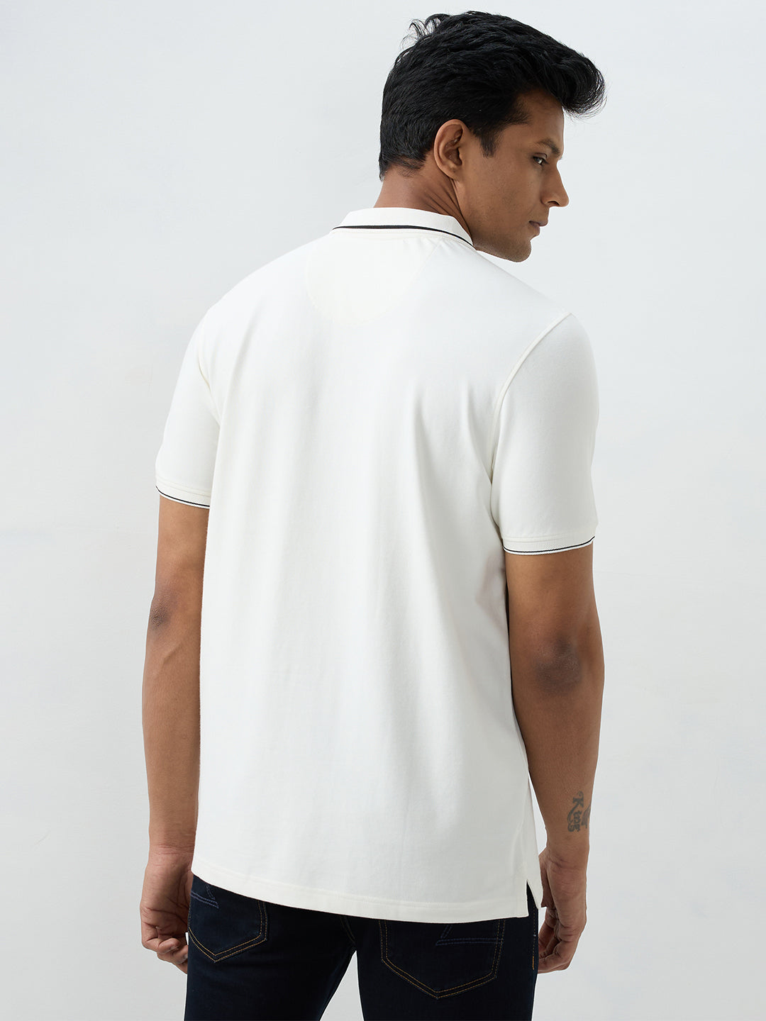 Spykar White Slim Fit T-Shirts For Men
