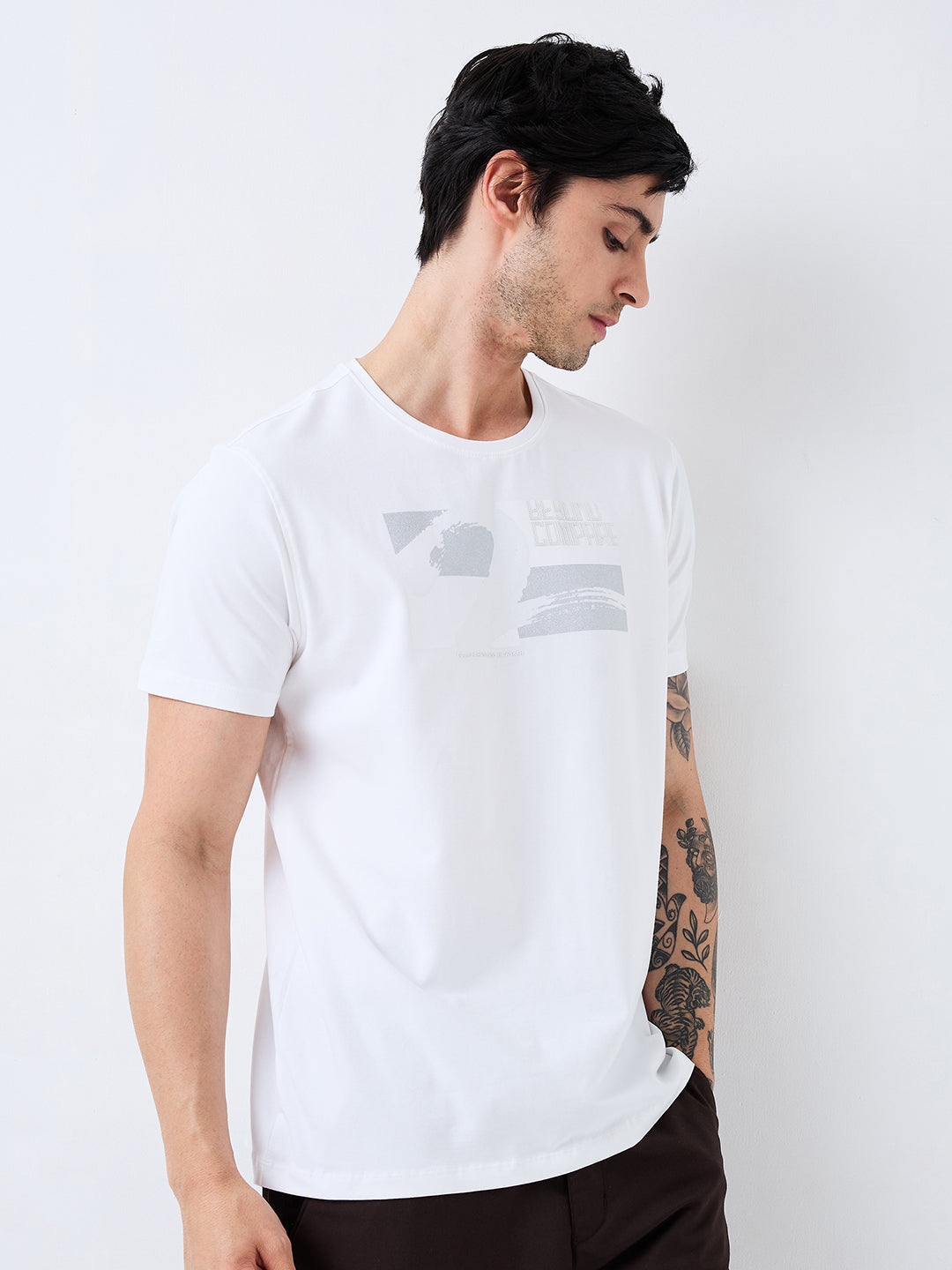 Spykar White Slim Fit Solid Half Sleeve T-Shirt For Men