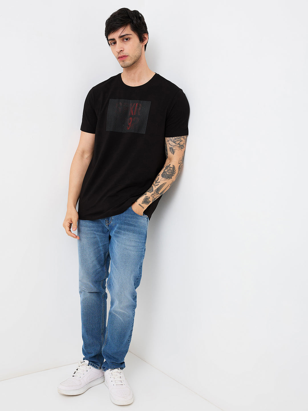 Spykar Black Slim Fit Solid Half Sleeve T-Shirt For Men