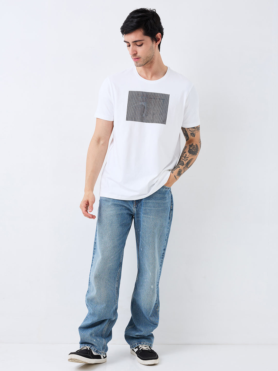 Spykar White Slim Fit Solid Half Sleeve T-Shirt For Men