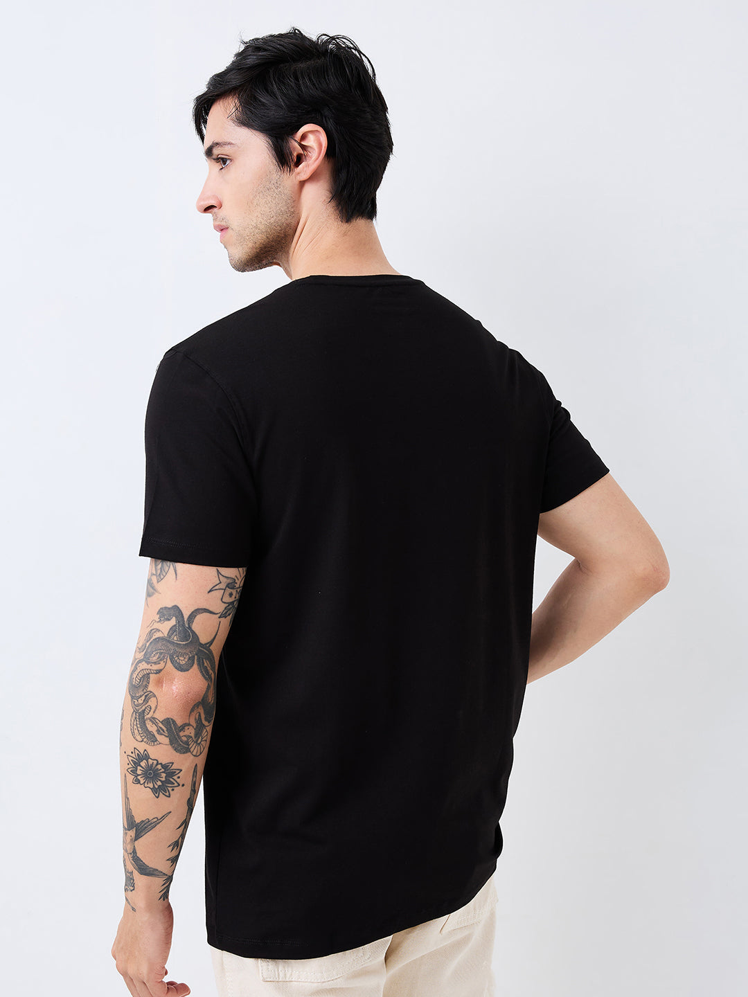 Spykar Black Slim Fit Solid Half Sleeve T-Shirt For Men