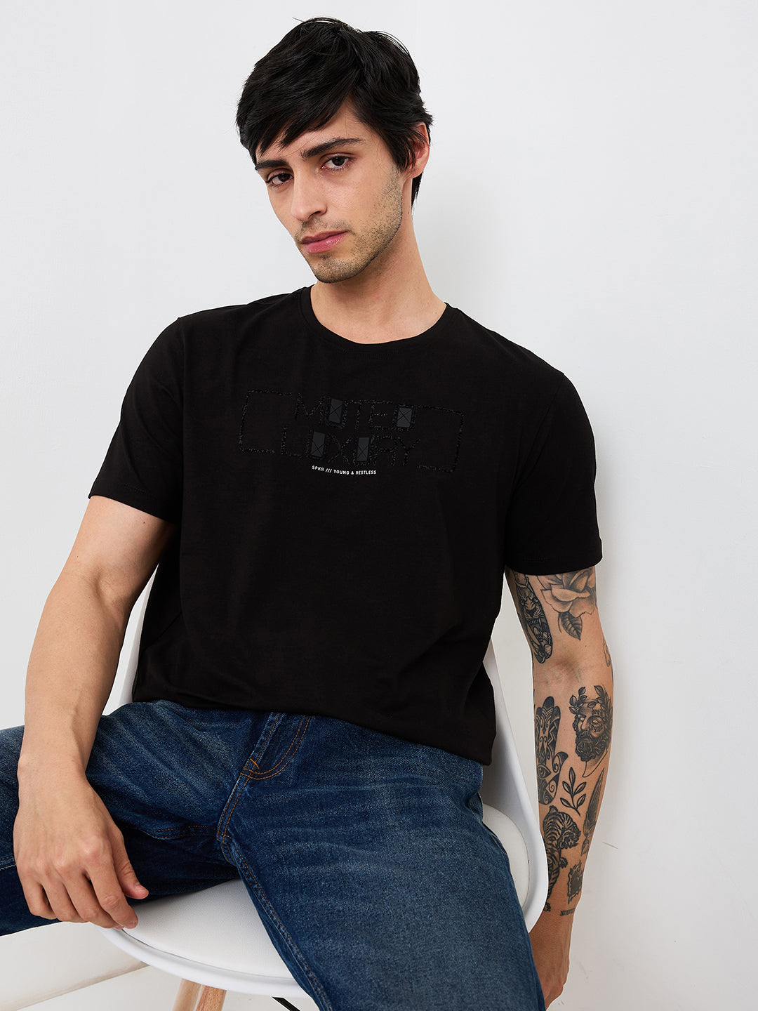 Spykar Black Slim Fit Solid Half Sleeve T-Shirt For Men