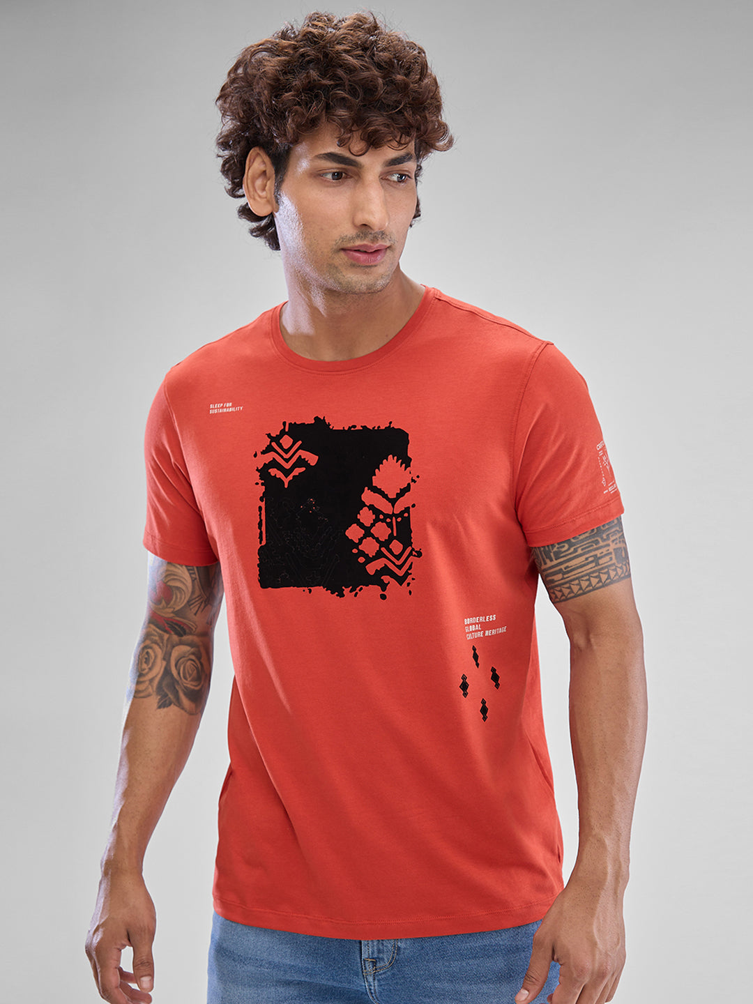 Spykar Men Graphic Printed Slim Fit T-shirt