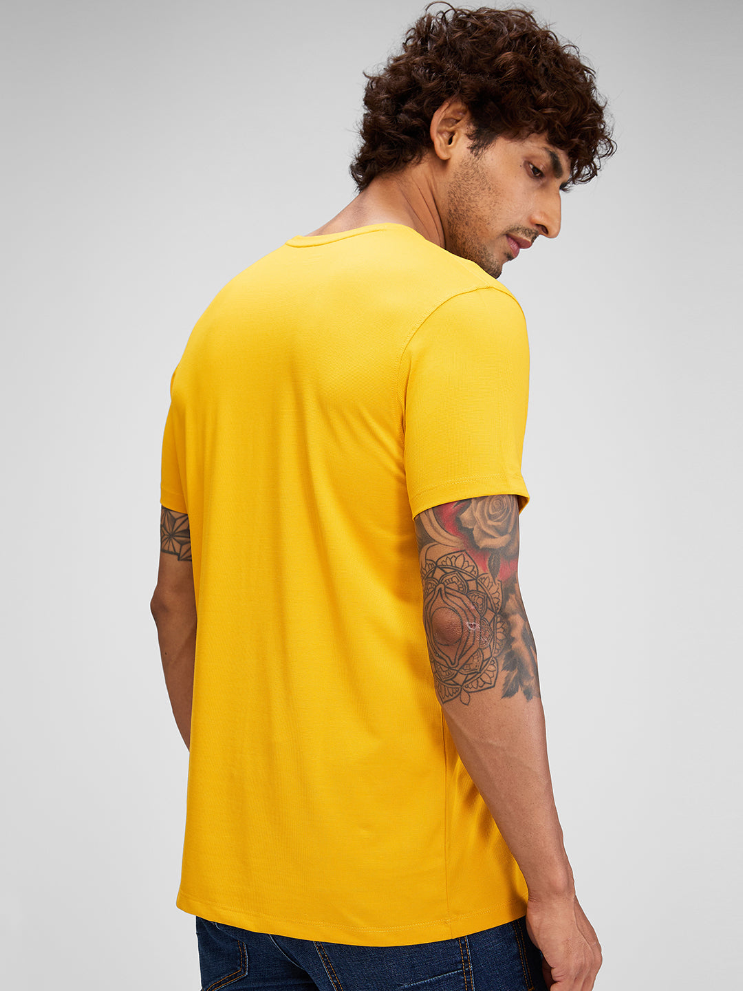 Spykar Men Solid Yellow Slim Fit Half Sleeves T-Shirt