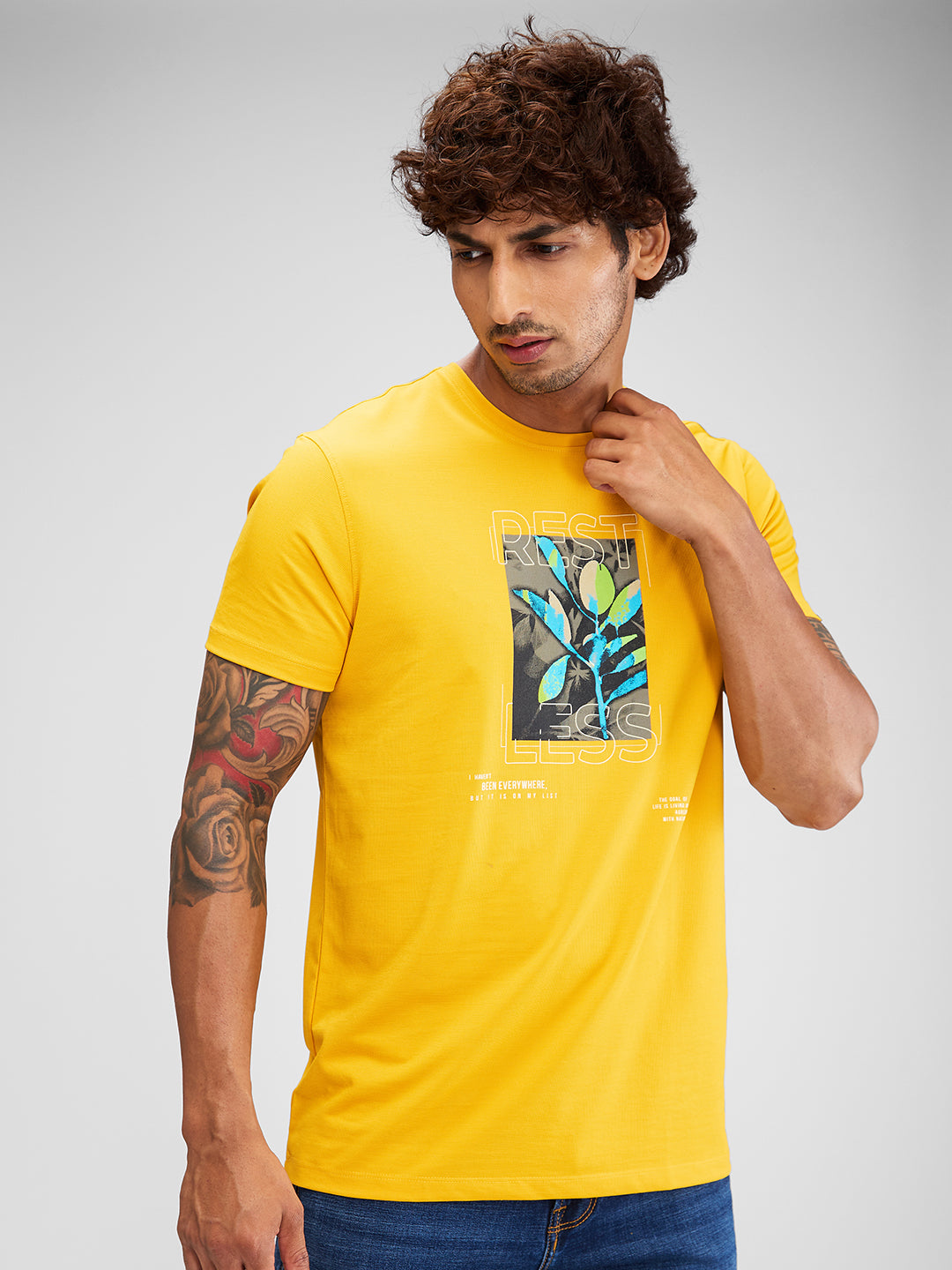 Spykar Men Solid Yellow Slim Fit Half Sleeves T-Shirt