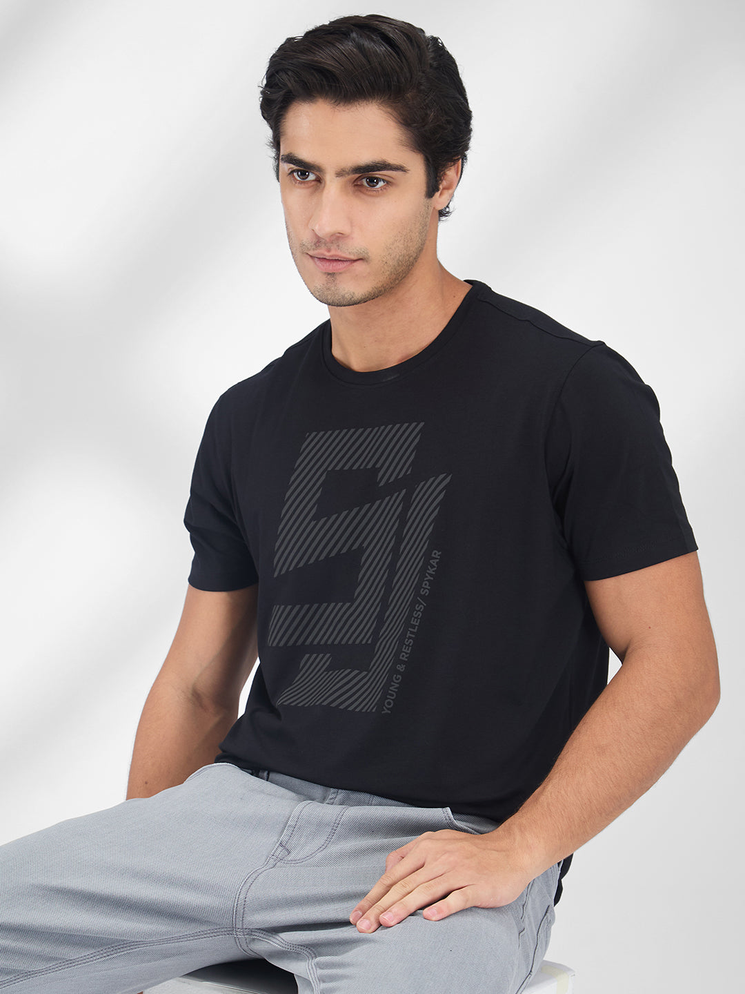 Spykar Men Solid Black Slim Fit Half Sleeves T-Shirt