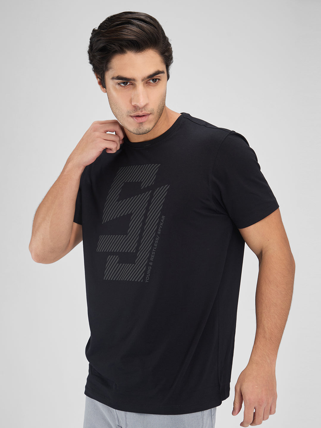 Spykar Men Solid Black Slim Fit Half Sleeves T-Shirt