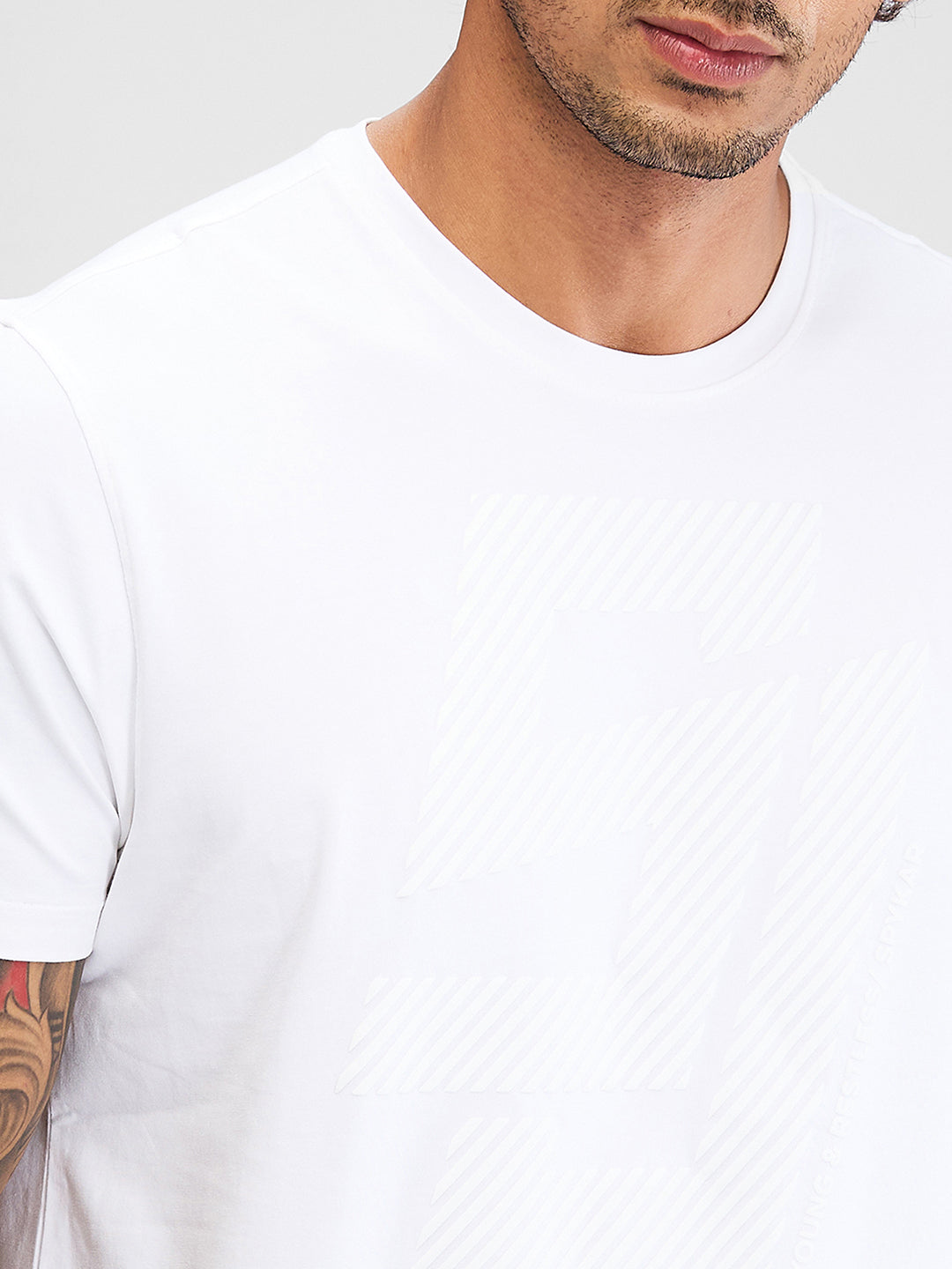 Spykar Men Solid White Slim Fit Half Sleeves T-Shirt