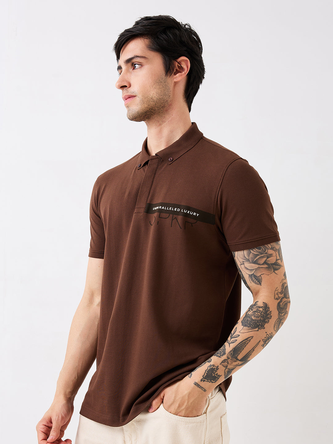 Spykar Brown Slim Fit Solid Half Sleeve T-Shirt For Men