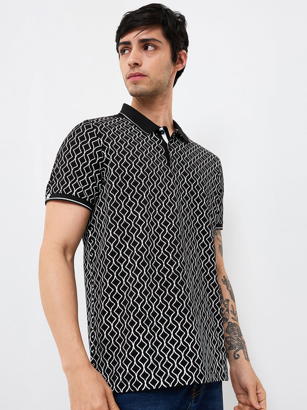 Spykar Black Slim Fit Printed Half Sleeve T-Shirt For Men