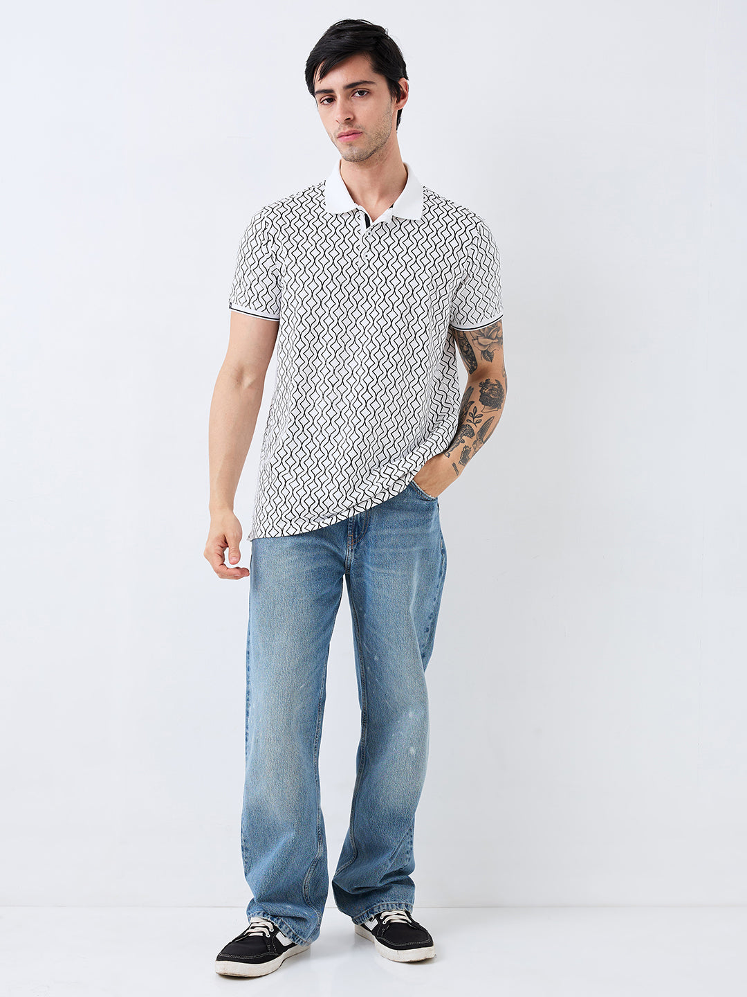 Spykar White Slim Fit Printed Half Sleeve T-Shirt For Men