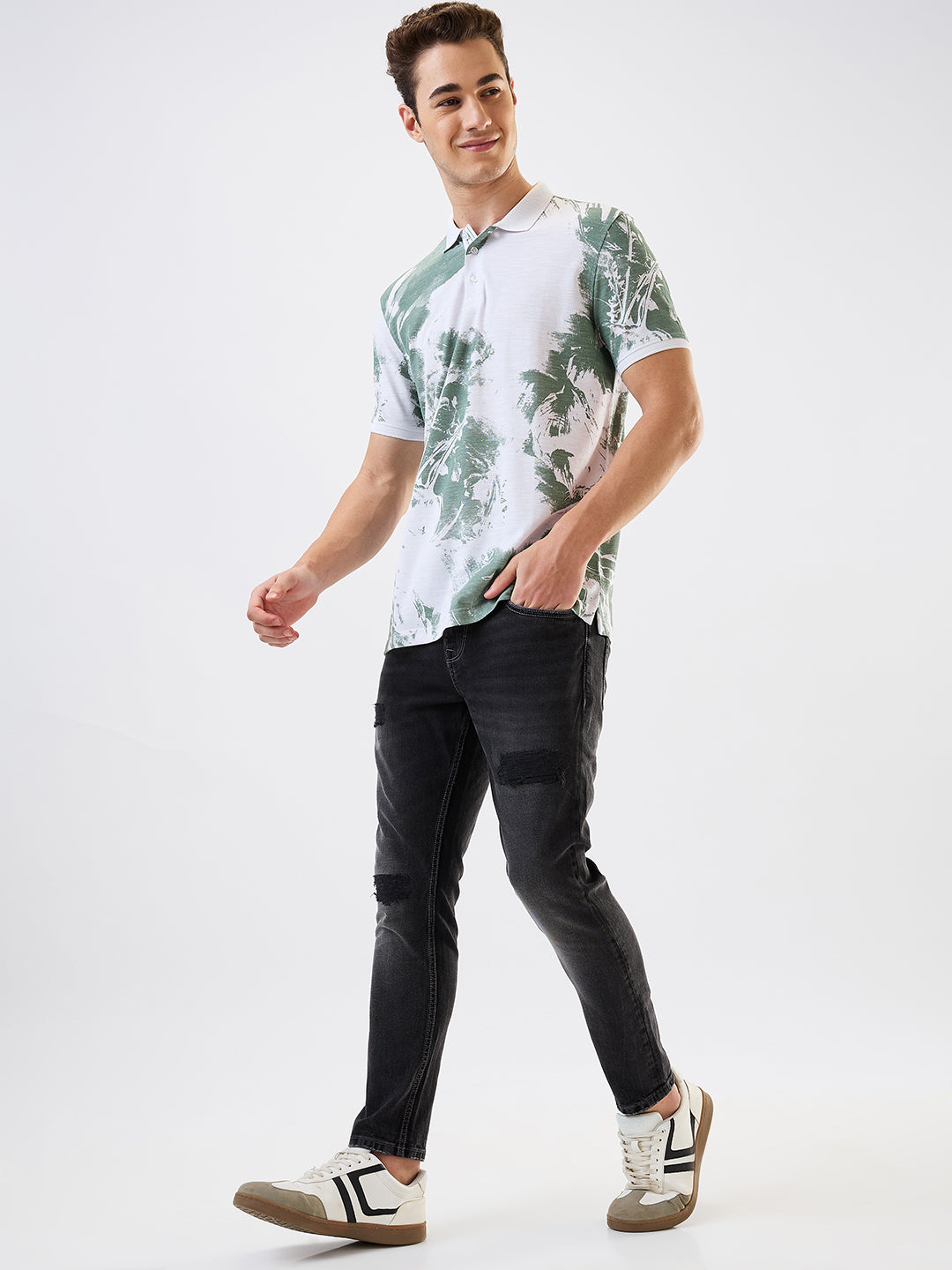 Spykar Green Slim Fit Printed Half Sleeve T-Shirt For Men