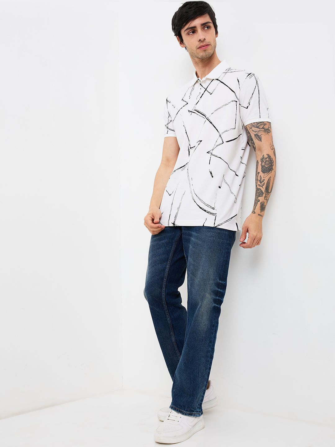 Spykar White Slim Fit Printed Half Sleeve T-Shirt For Men