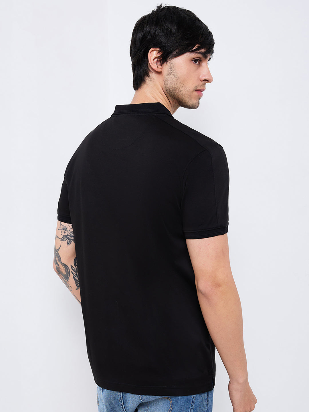 Spykar Black Slim Fit Solid Half Sleeve T-Shirt For Men