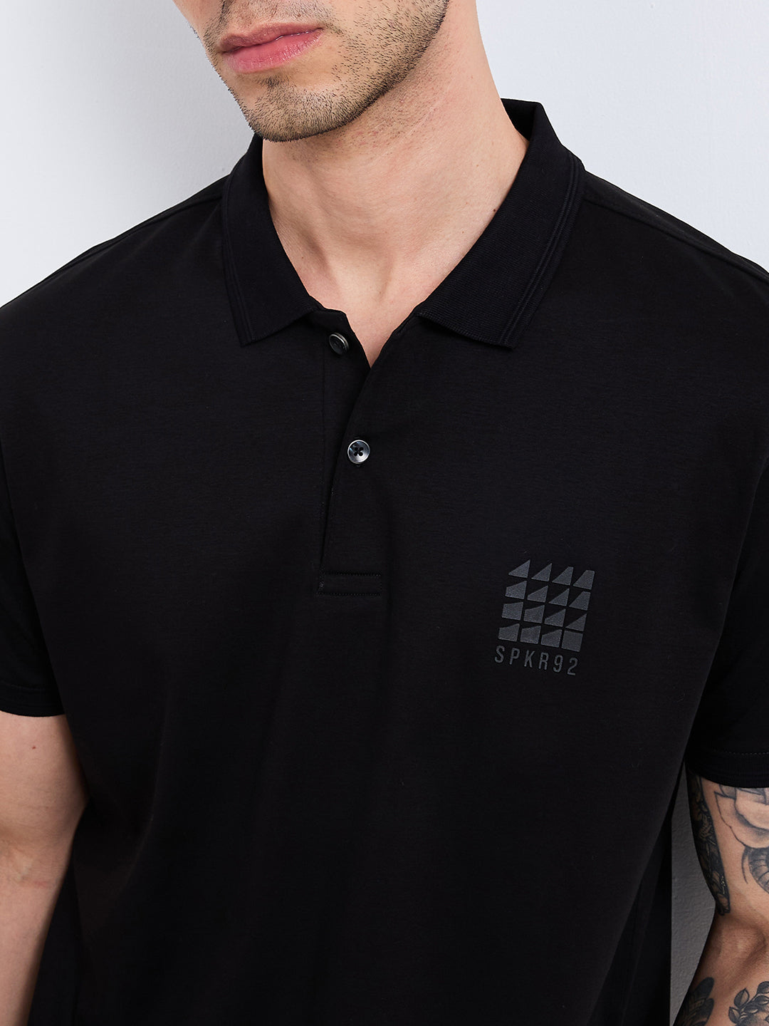 Spykar Black Slim Fit Solid Half Sleeve T-Shirt For Men