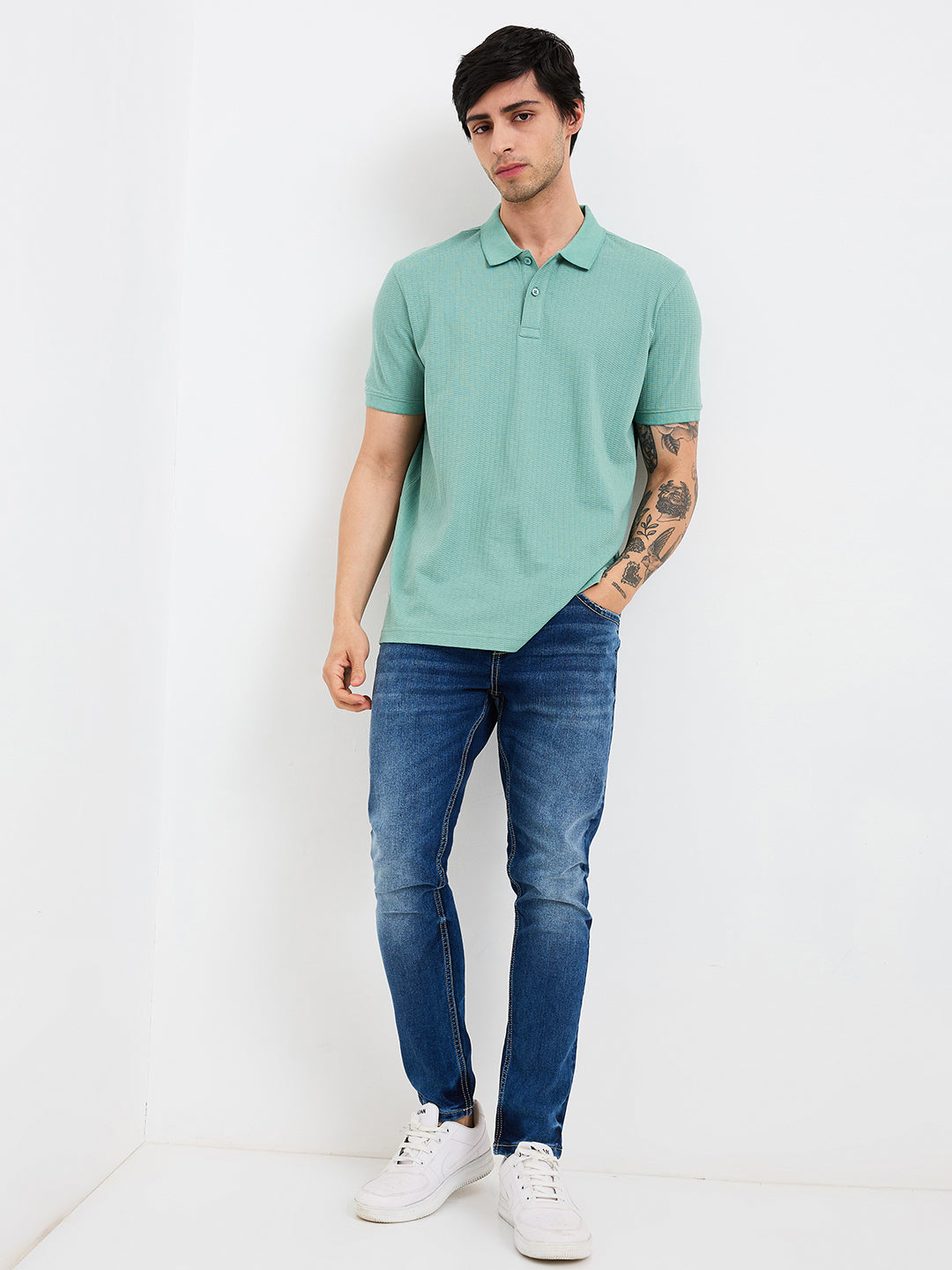 Spykar Green Slim Fit Solid Half Sleeve T-Shirt For Men