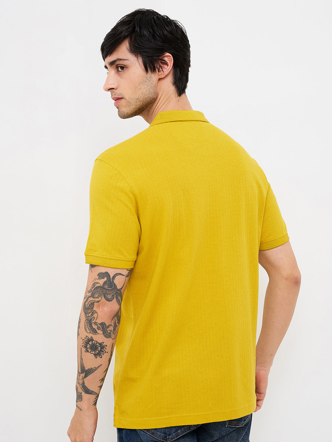 Spykar Yellow Slim Fit Solid Half Sleeve T-Shirt For Men