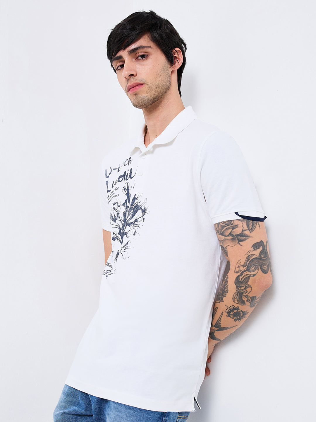 Spykar White Slim Fit Solid Half Sleeve T-Shirt For Men