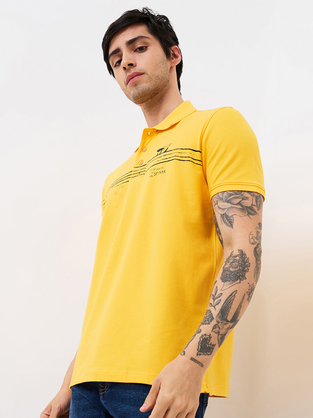 Spykar Yellow Slim Fit Solid Half Sleeve T-Shirt For Men