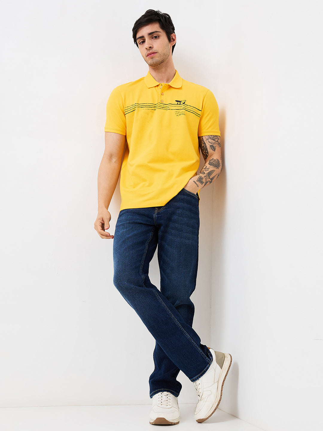 Spykar Yellow Slim Fit Solid Half Sleeve T-Shirt For Men