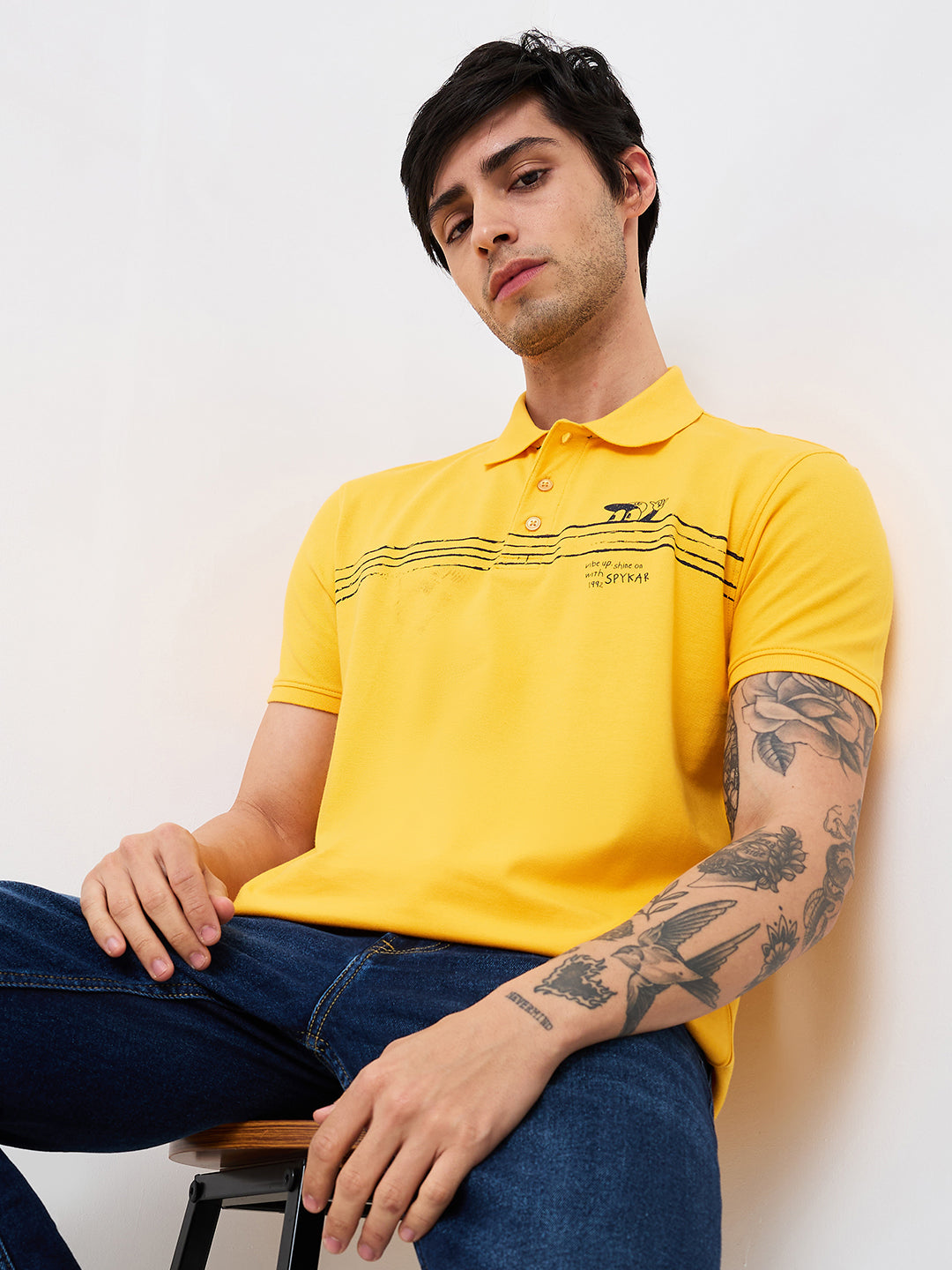 Spykar Yellow Slim Fit Solid Half Sleeve T-Shirt For Men