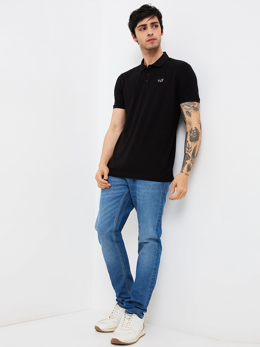 Spykar Black Slim Fit Solid Half Sleeve T-Shirt For Men