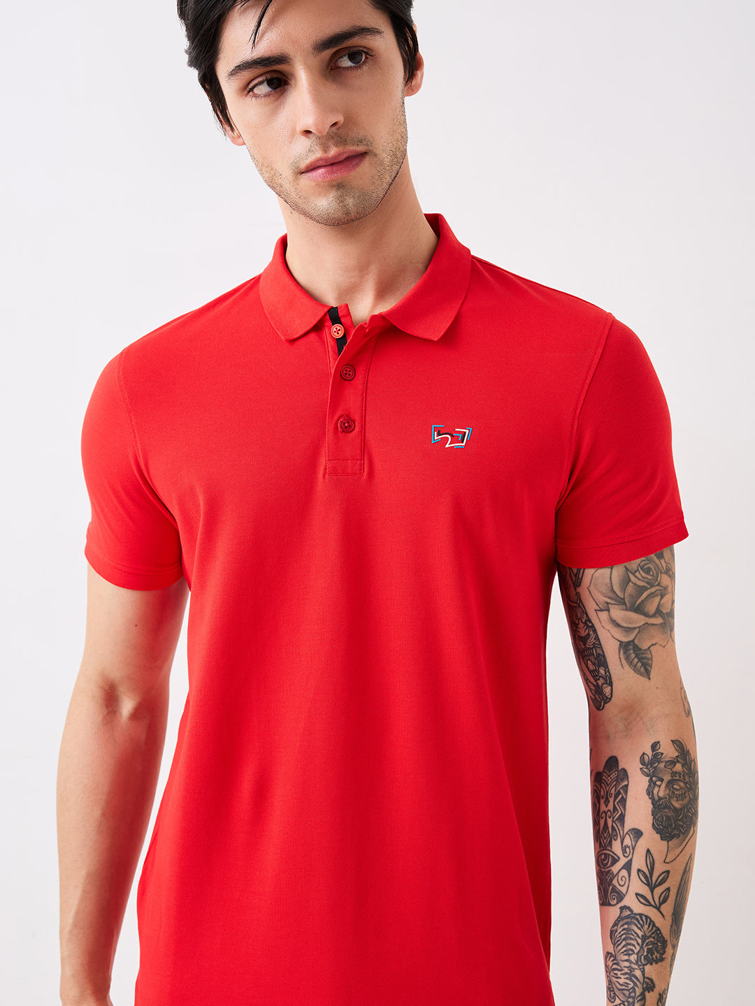 Men T-Shirt Red Solid Slim Fit