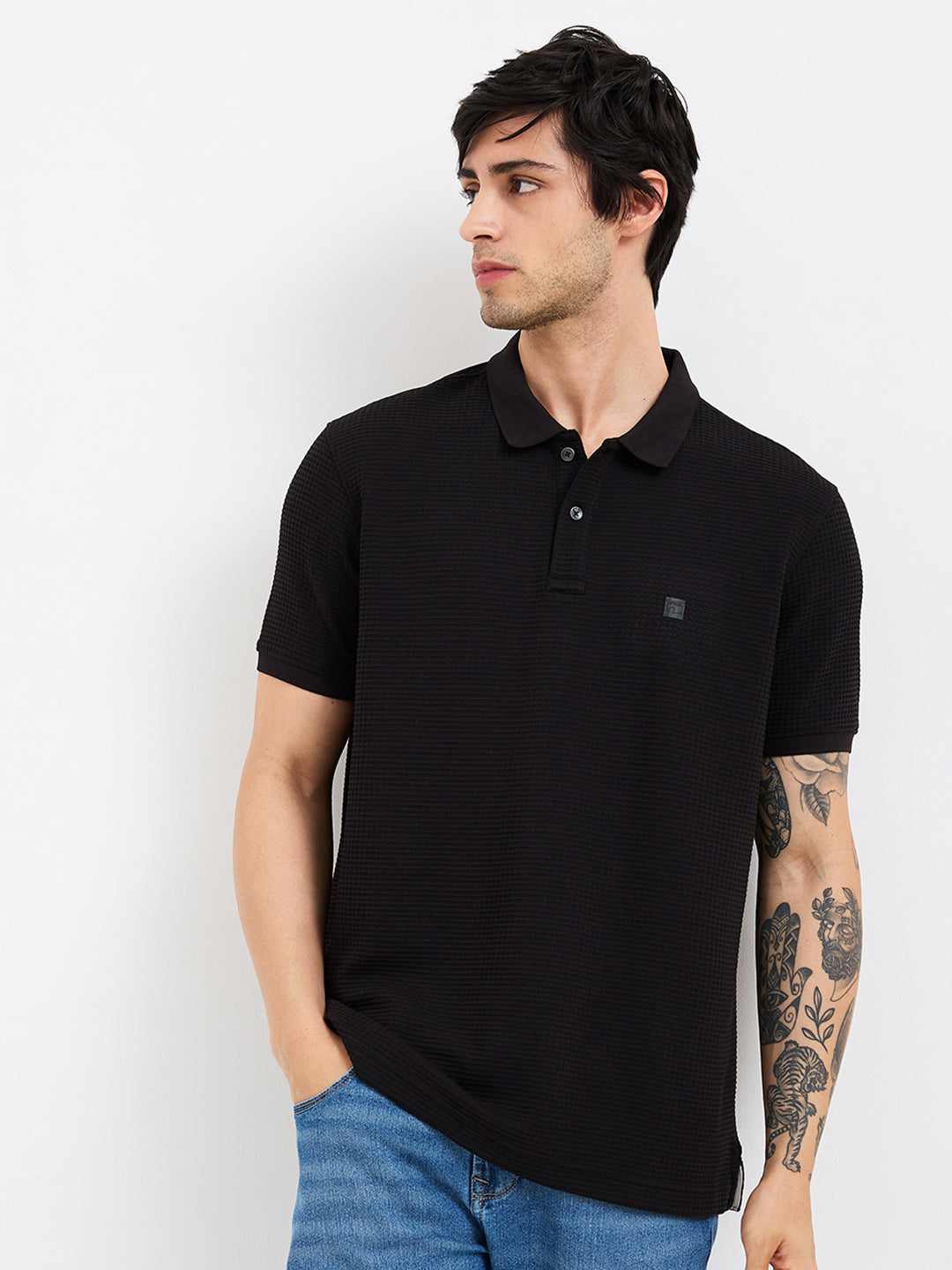 Spykar Black Slim Fit Solid Half Sleeve T-Shirt For Men