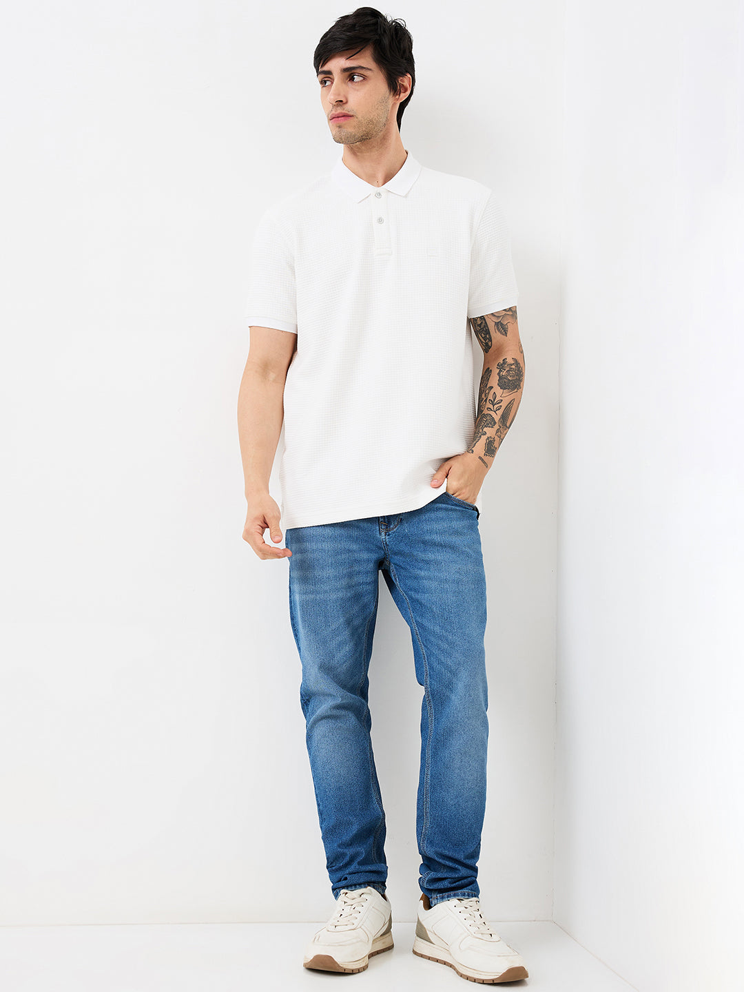 Spykar White Slim Fit Solid Half Sleeve T-Shirt For Men