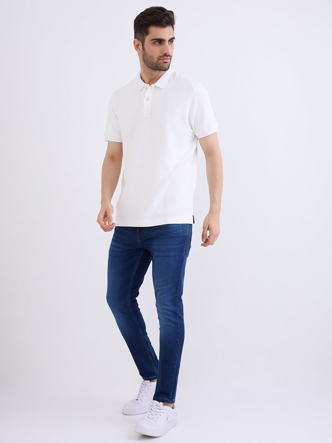 Spykar White Slim Fit Casual T-Shirt For Men