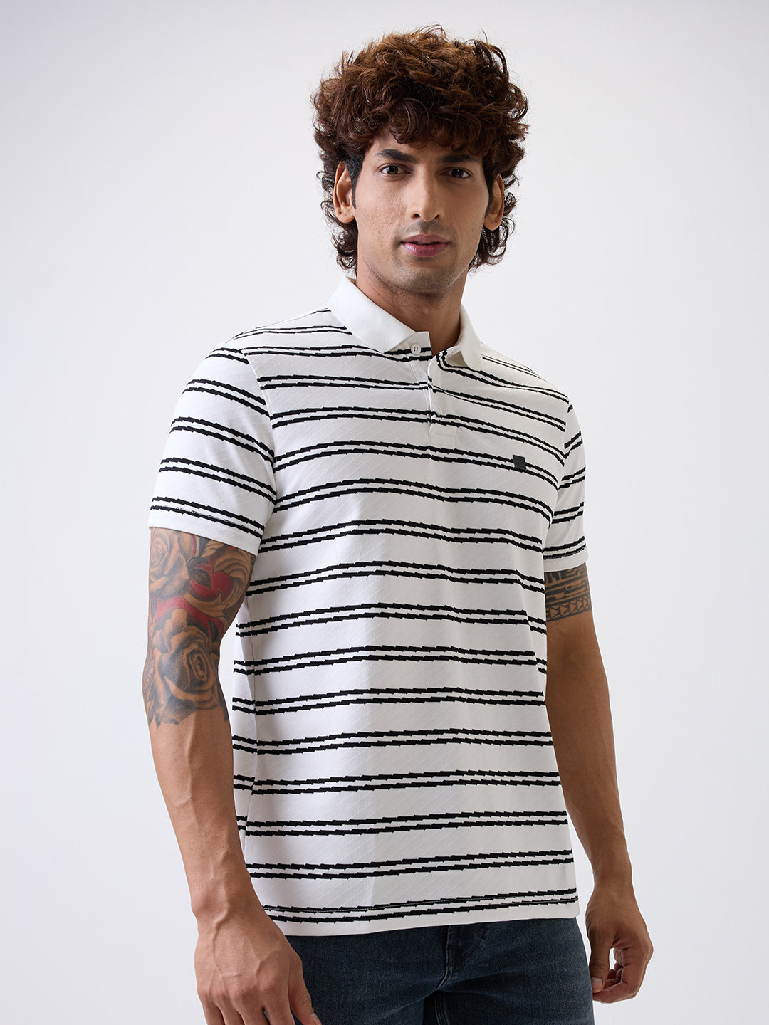 Spykar White Slim Fit Casual T-Shirt For Men