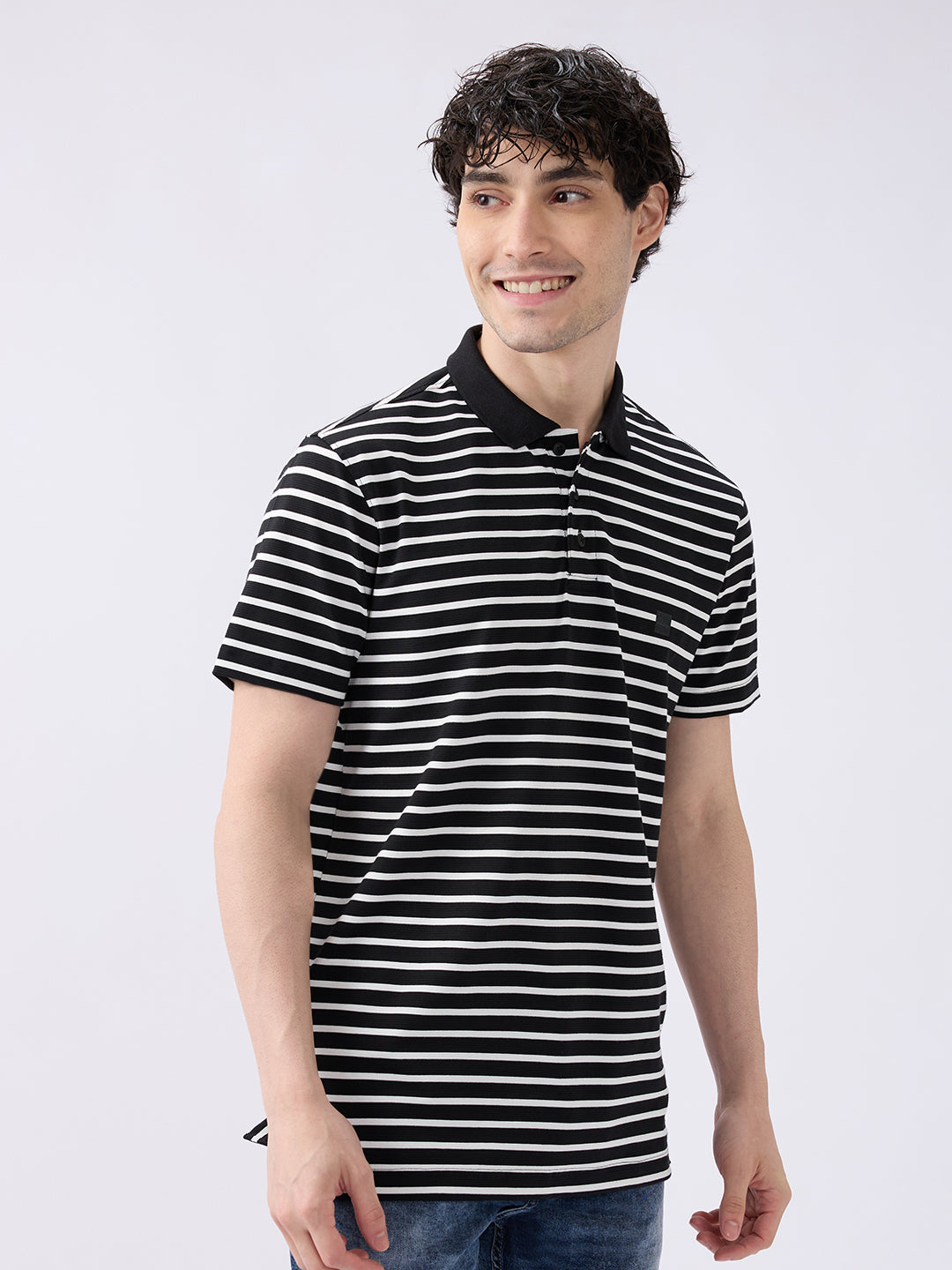 Spykar Black Slim Fit Casual T-Shirts For Men