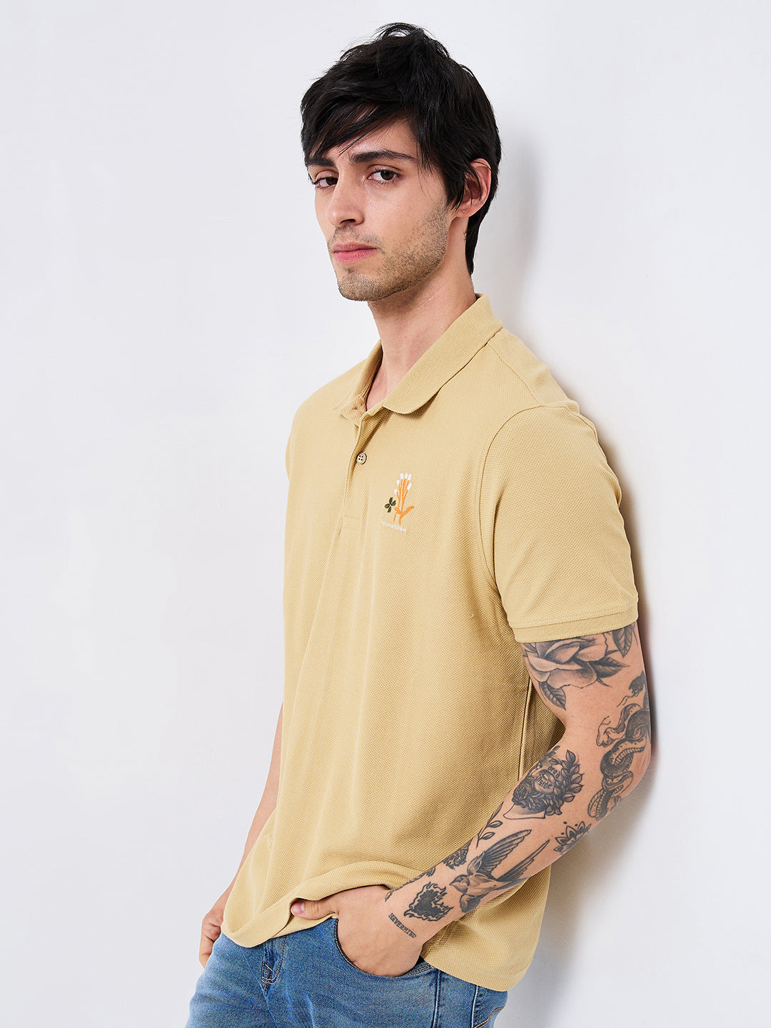 Spykar Beige Slim Fit Solid Half Sleeve T-Shirt For Men