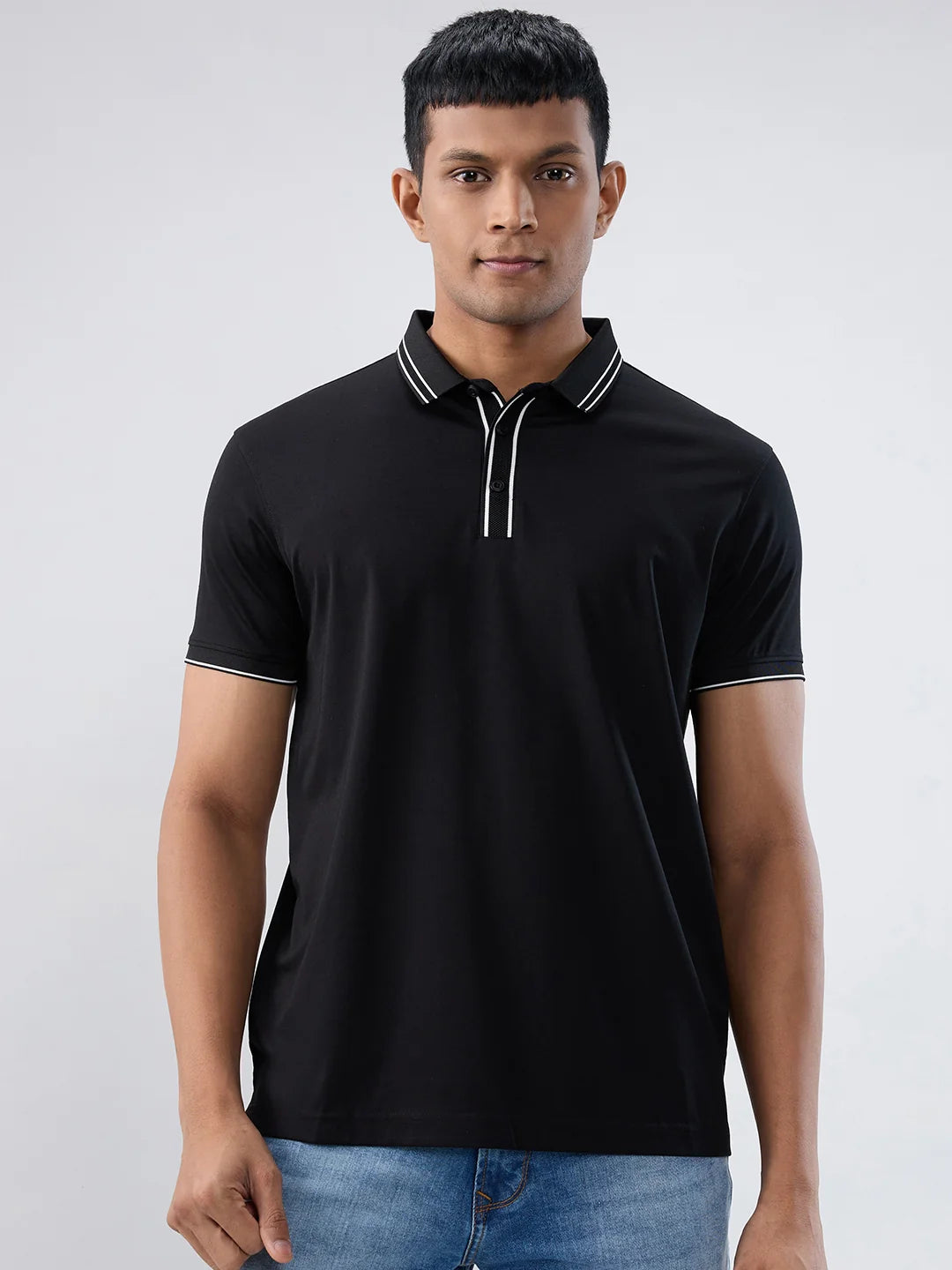 Men T-Shirt Solid Black Regular Fit