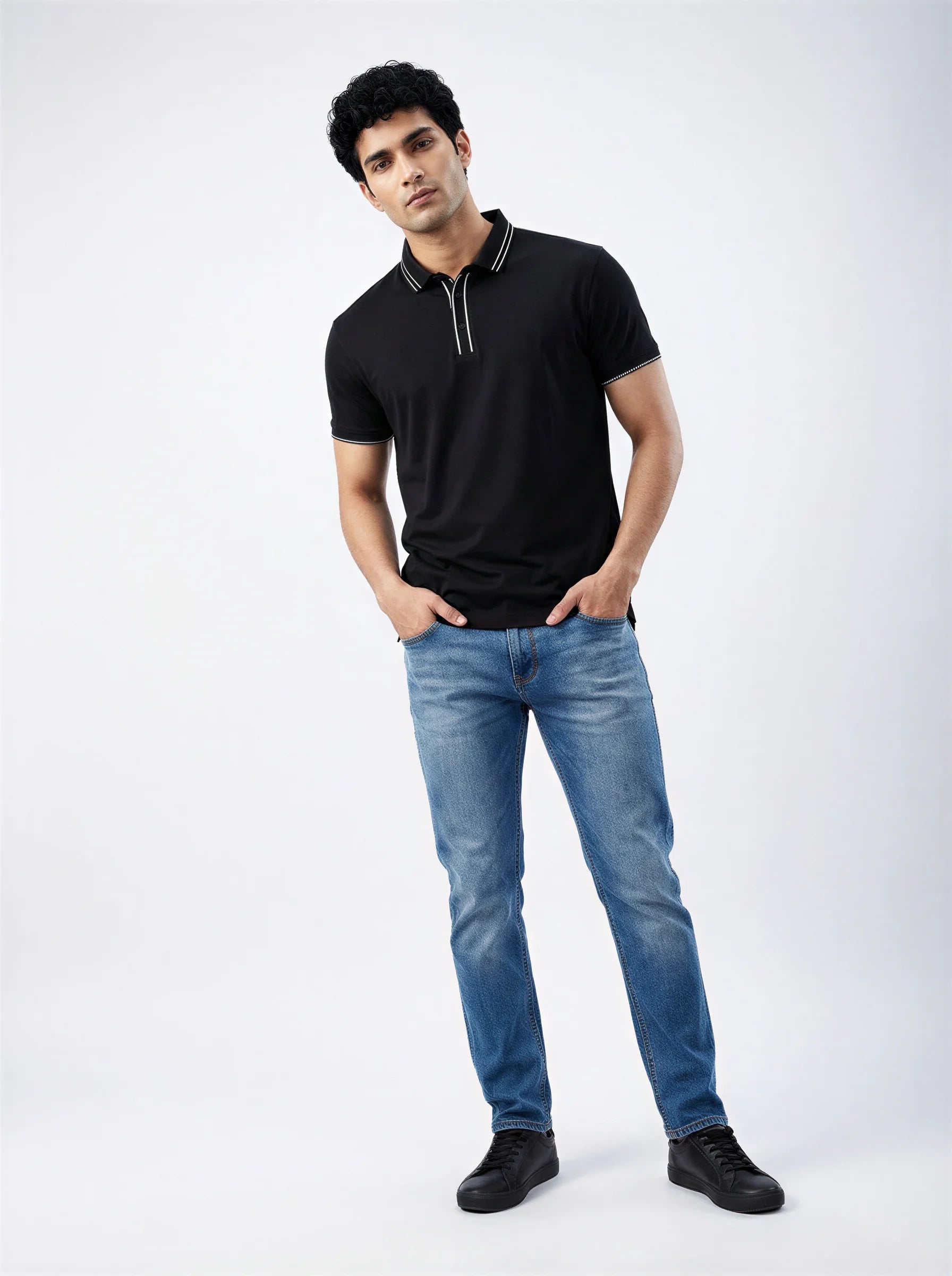 Men T-Shirt Solid Black Regular Fit
