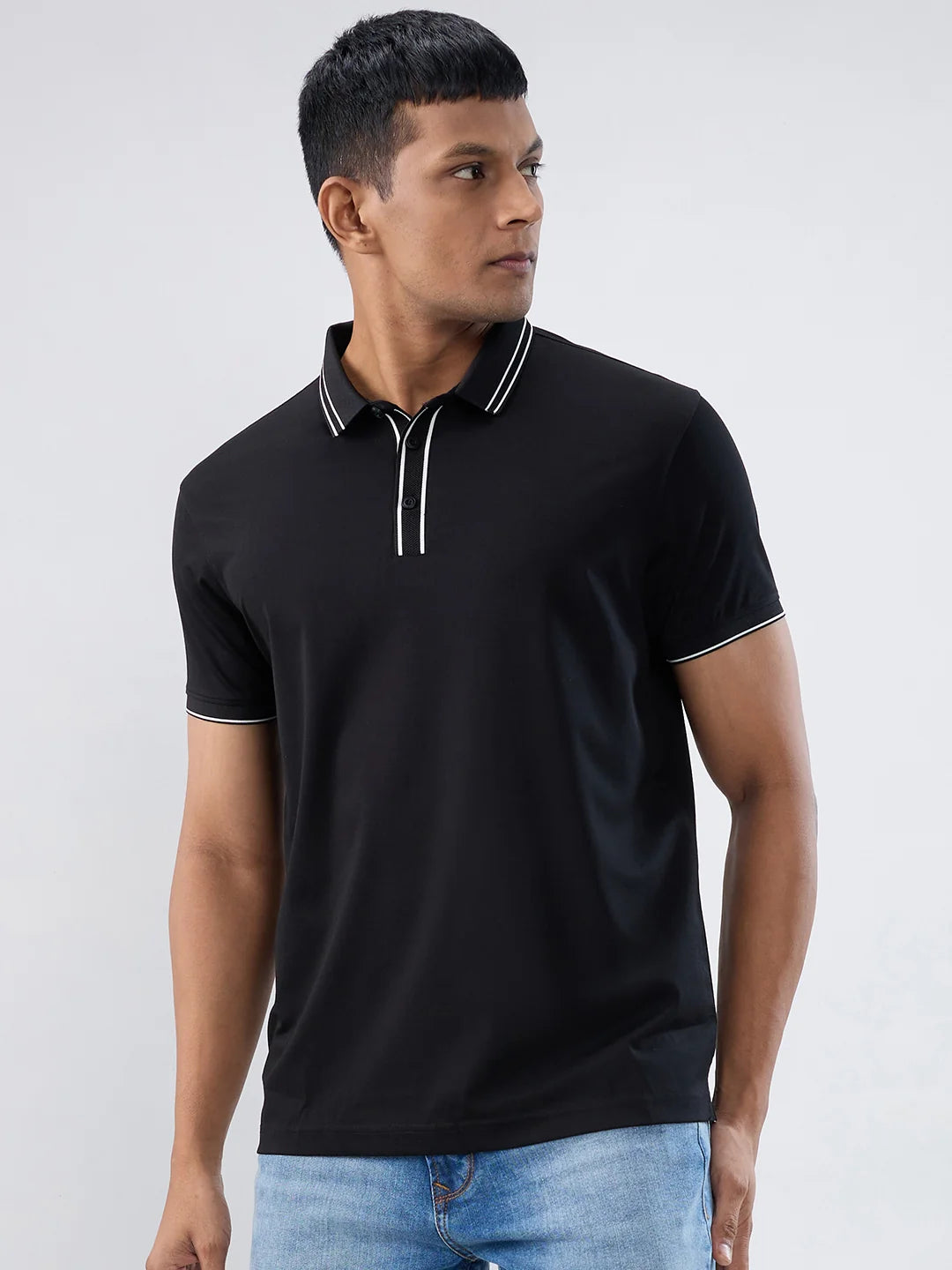 Men T-Shirt Solid Black Regular Fit