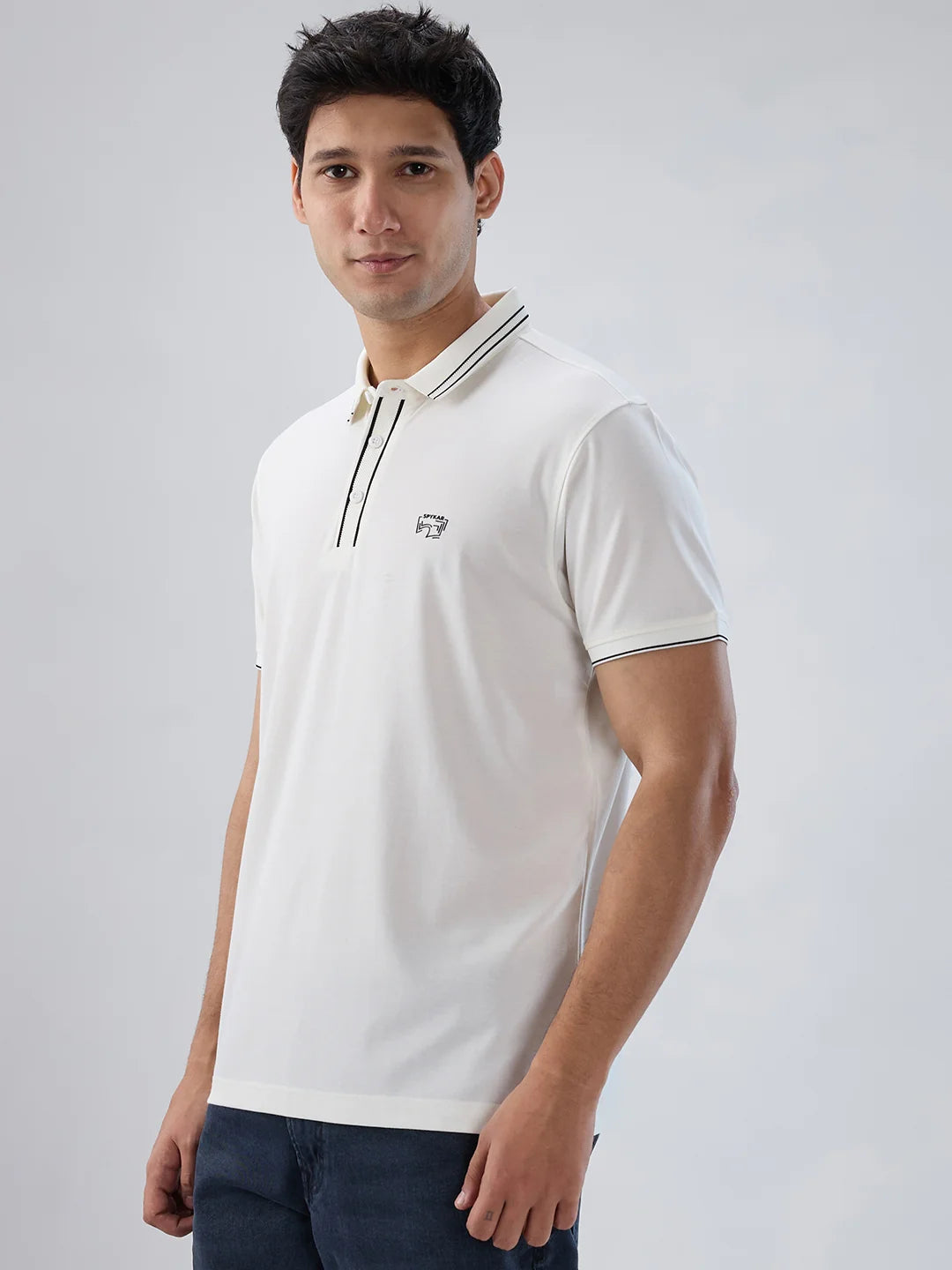 Men T-Shirt Solid White Regular Fit