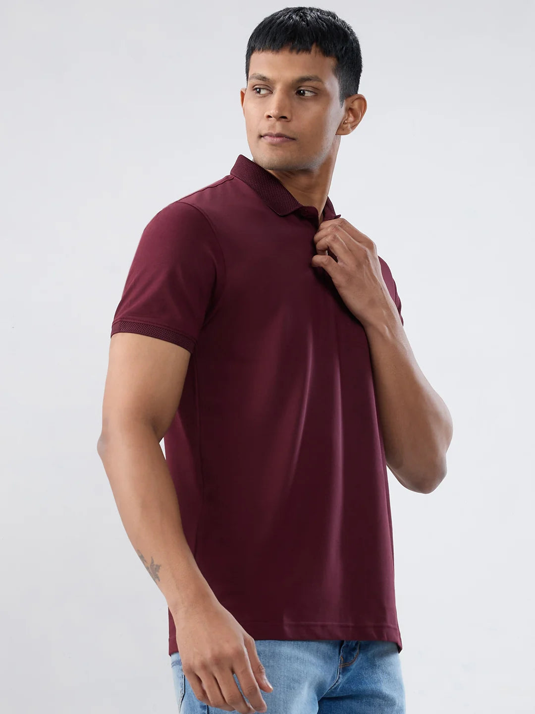 Men T-Shirt Solid Red Regular Fit