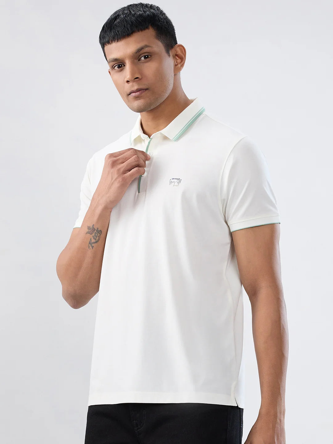 Men T-Shirt Solid White Regular Fit