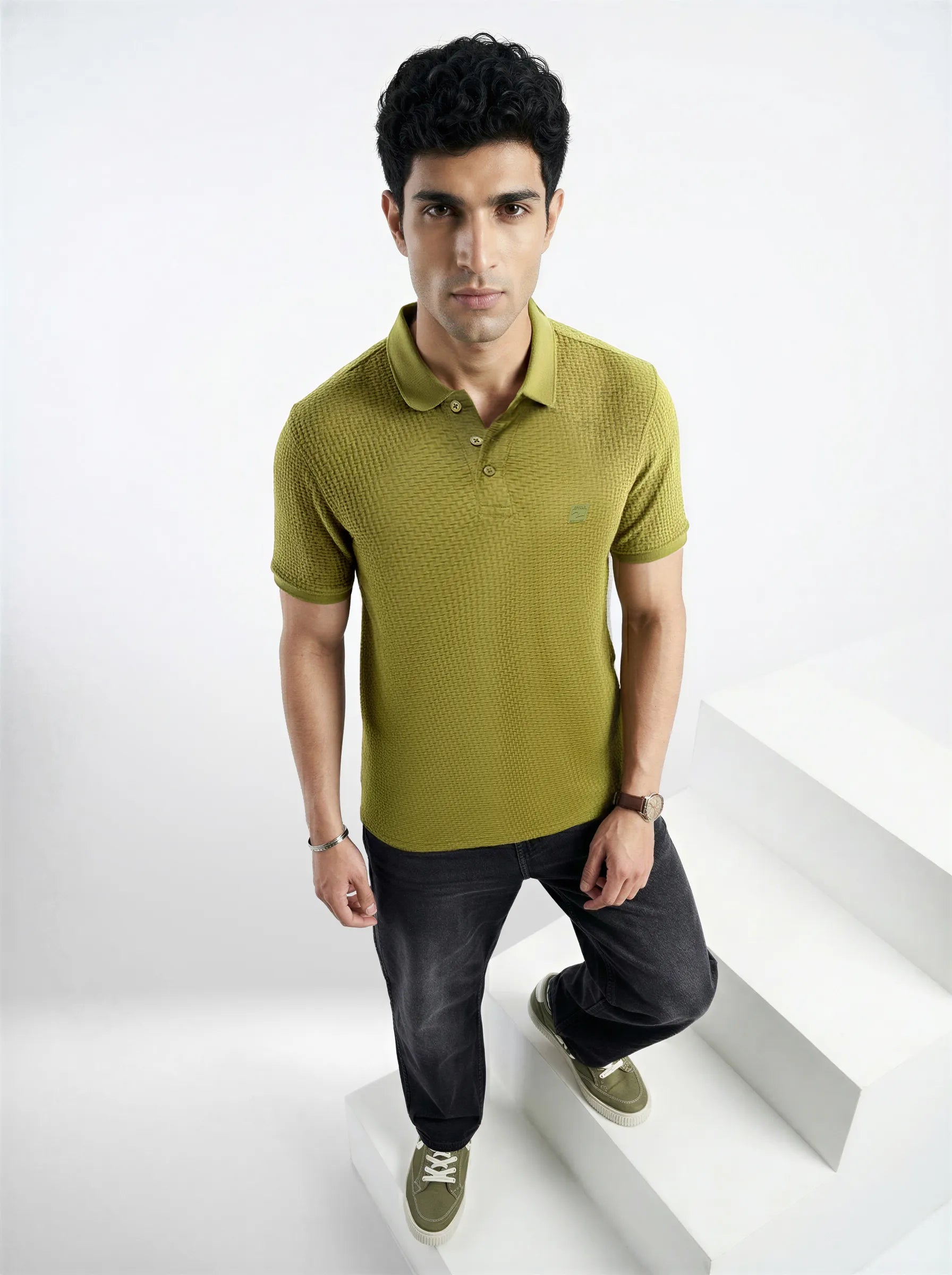 Men T-Shirt Solid Green Regular Fit